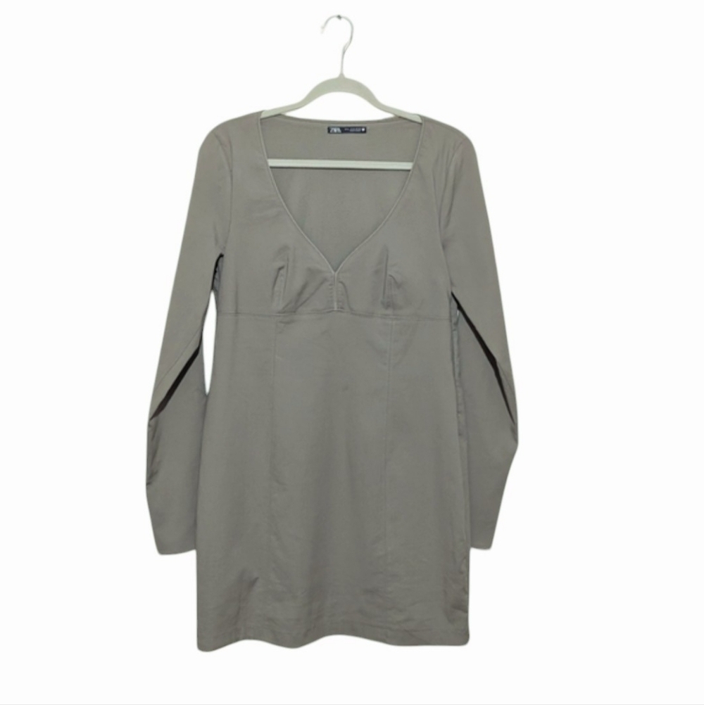 Zara Long Vented Sleeve Mini Dress. V-neck And Empire Waist. XL